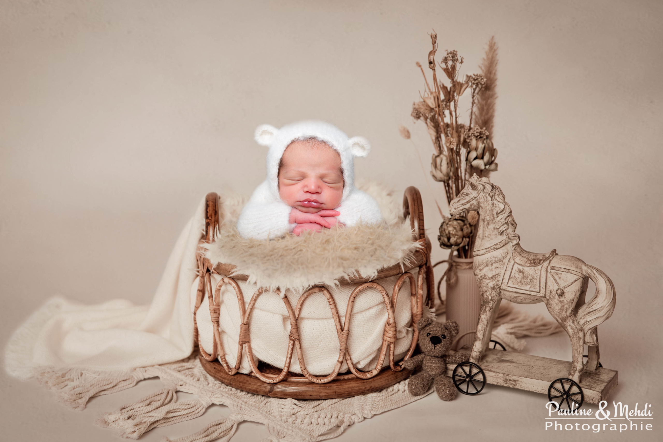 Shooting naissance | Frénotomie linguale chez le nouveau né